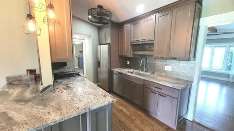83 Wildwood Drive Barrington IL 60010