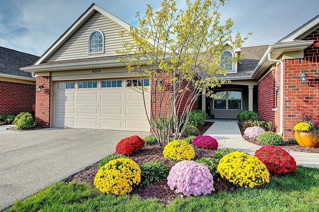 4132 Pond Willow Court Naperville IL 60564