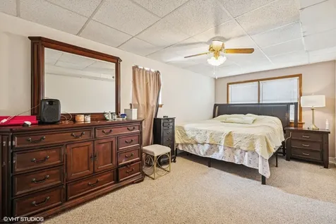 7017 North Avenue Oak Park IL 60302