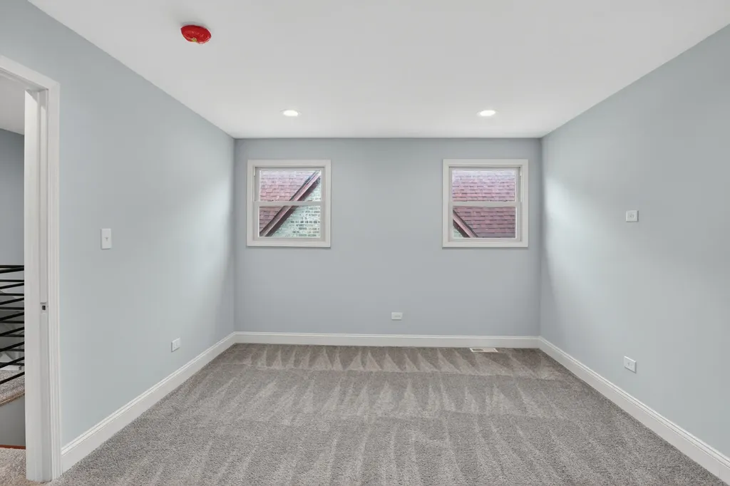 9347 South Loomis Street Chicago IL 60620
