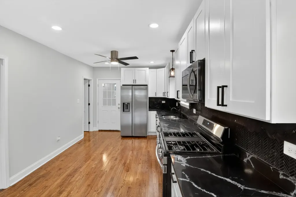 9347 South Loomis Street Chicago IL 60620