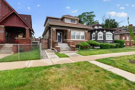 9347 South Loomis Street Chicago IL 60620