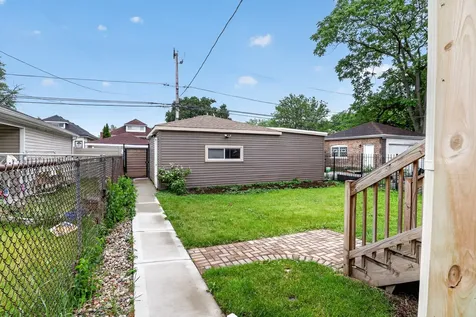 9347 South Loomis Street Chicago IL 60620