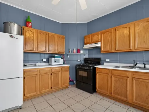 159 East Church Street Coal City IL 60416