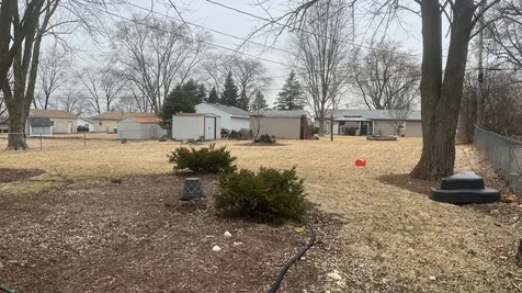 450 Sherwood Drive Aurora IL 60505