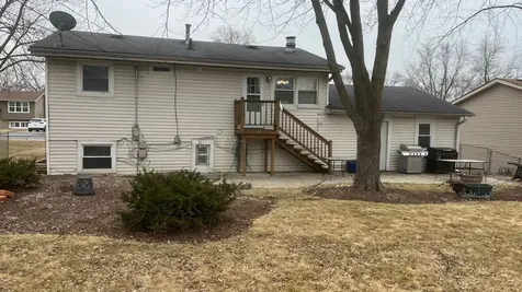 450 Sherwood Drive Aurora IL 60505