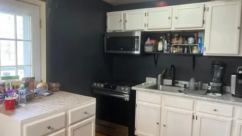 450 Sherwood Drive Aurora IL 60505