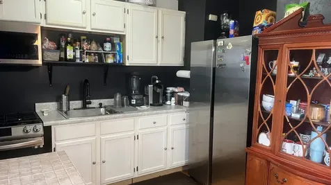 450 Sherwood Drive Aurora IL 60505