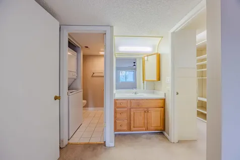 920 Vose Drive Gurnee IL 60031
