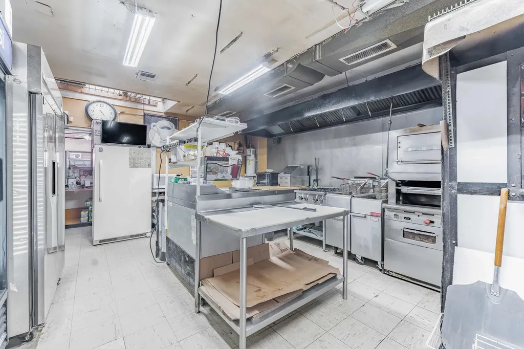 5418 West North Avenue Chicago IL 60639