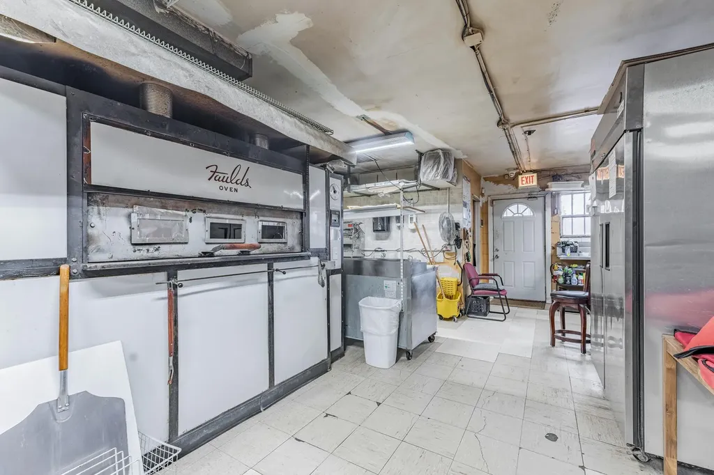 5418 West North Avenue Chicago IL 60639