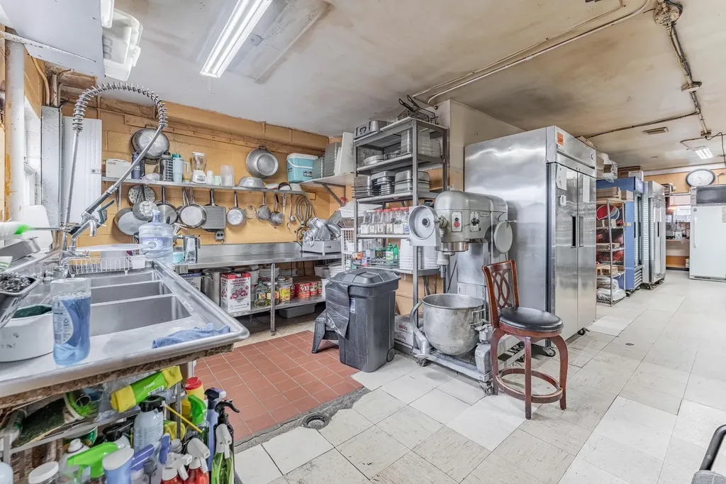 5418 West North Avenue Chicago IL 60639