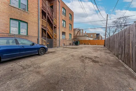 5418 West North Avenue Chicago IL 60639