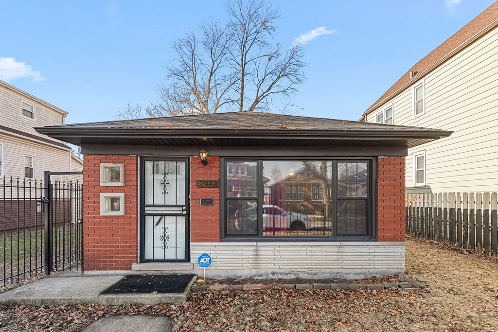 7948 South Avalon Avenue Chicago IL 60619