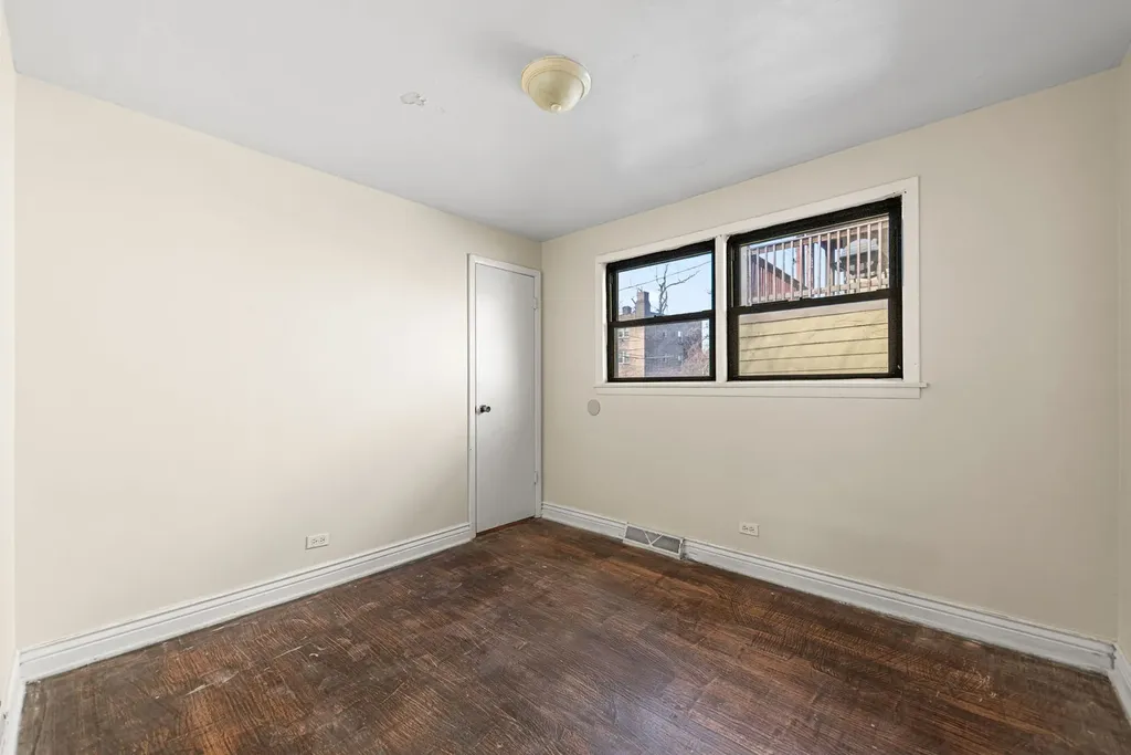 7948 South Avalon Avenue Chicago IL 60619