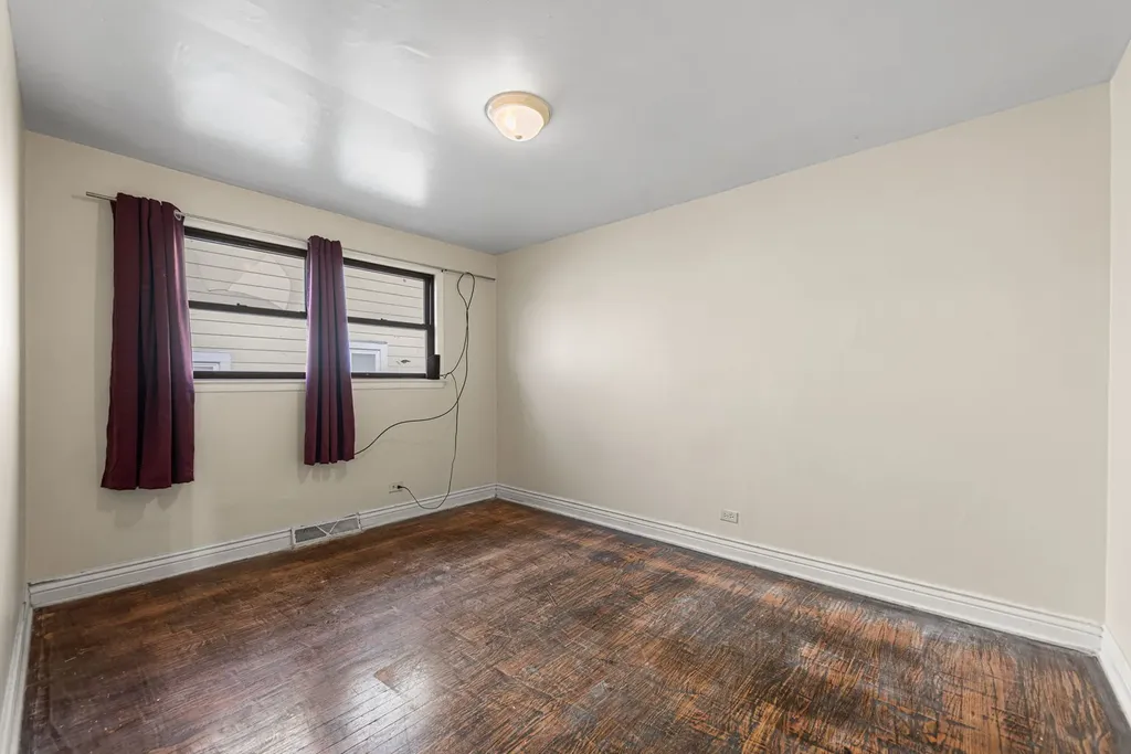7948 South Avalon Avenue Chicago IL 60619