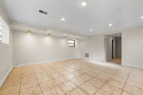 7948 South Avalon Avenue Chicago IL 60619