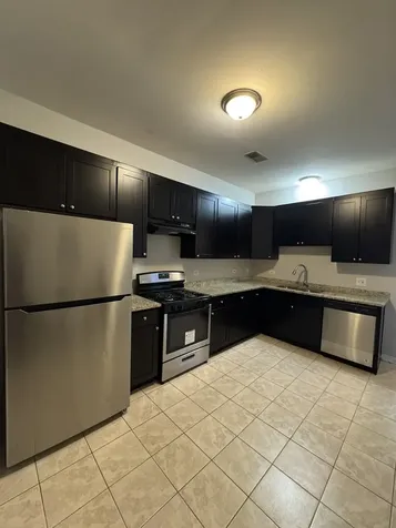 6130 South Rhodes Street Chicago IL 60637
