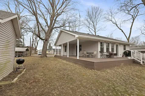 204 South Henry Street Ashkum IL 60911