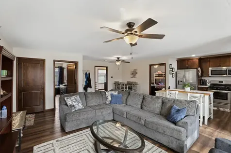 204 South Henry Street Ashkum IL 60911