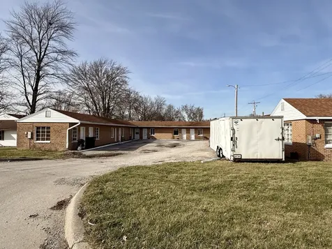 901 State Route 10 West Clinton IL 61727