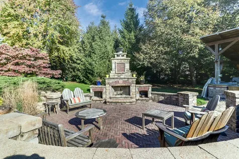 13 Norbloom Avenue Bloomington IL 61701