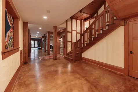 13 Norbloom Avenue Bloomington IL 61701
