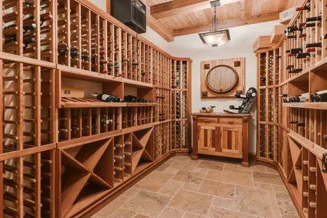 13 Norbloom Avenue Bloomington IL 61701