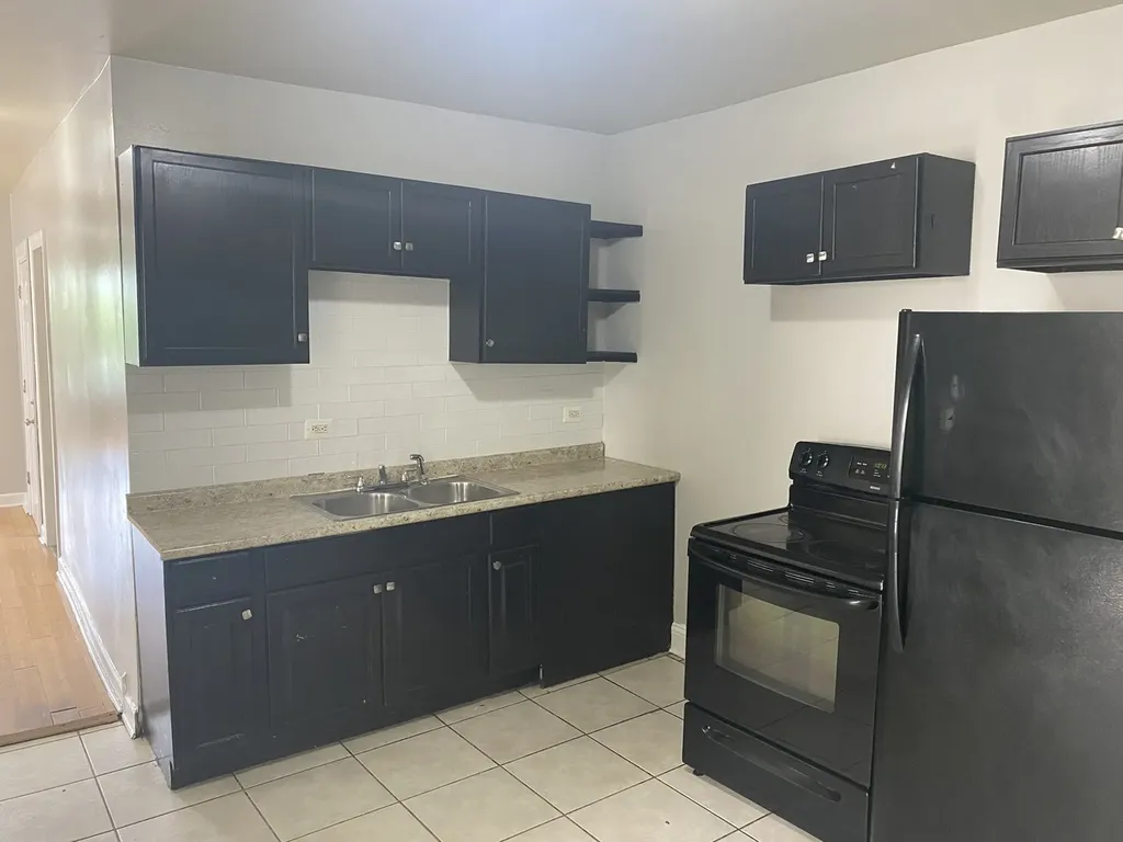 4429 West Adams Street Chicago IL 60624