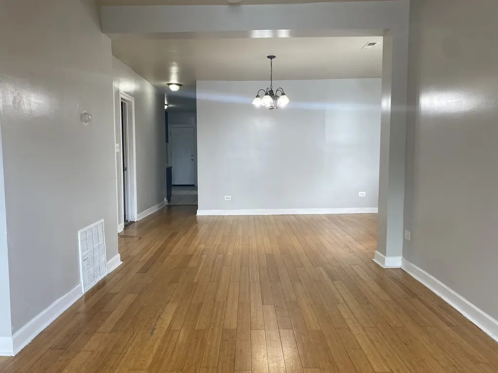 4429 West Adams Street Chicago IL 60624
