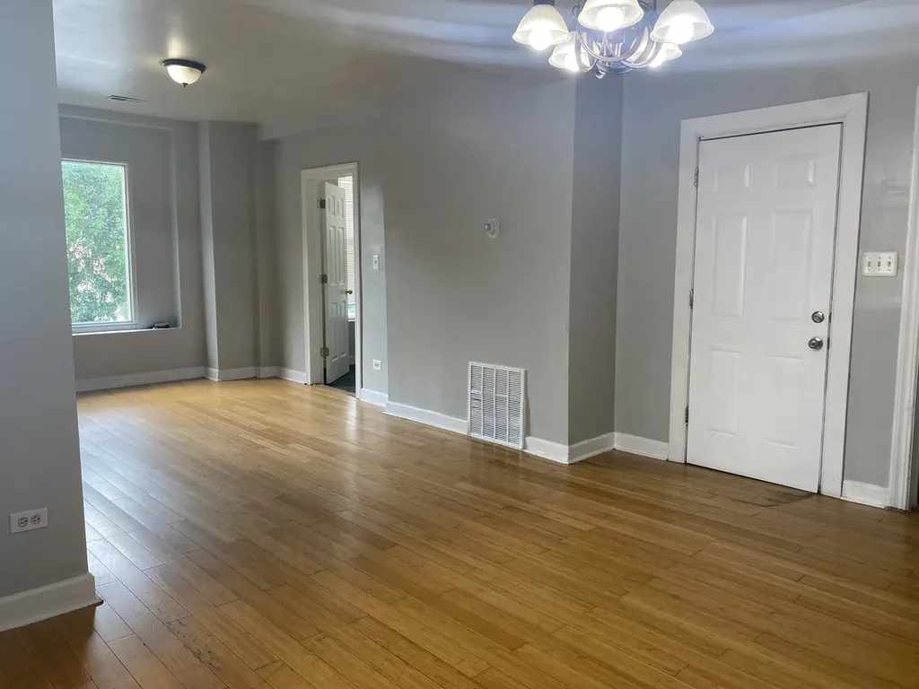 4429 West Adams Street Chicago IL 60624