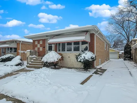 15707 Cottage Grove Avenue Dolton IL 60419