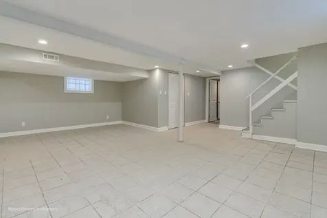 8367 South Baltimore Avenue Chicago IL 60617