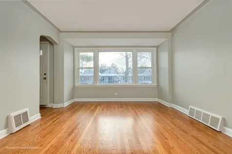 8367 South Baltimore Avenue Chicago IL 60617