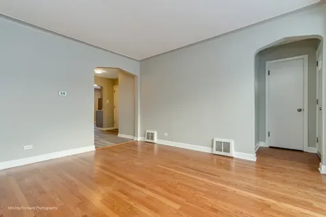 8367 South Baltimore Avenue Chicago IL 60617