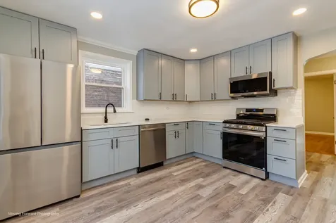 8367 South Baltimore Avenue Chicago IL 60617
