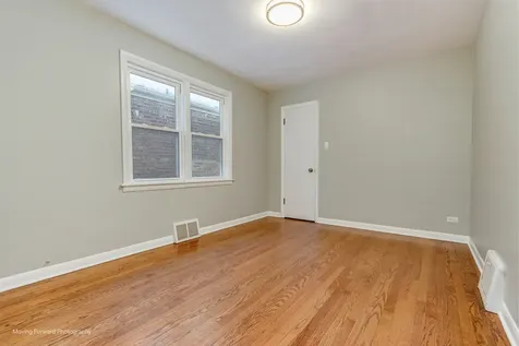 8367 South Baltimore Avenue Chicago IL 60617