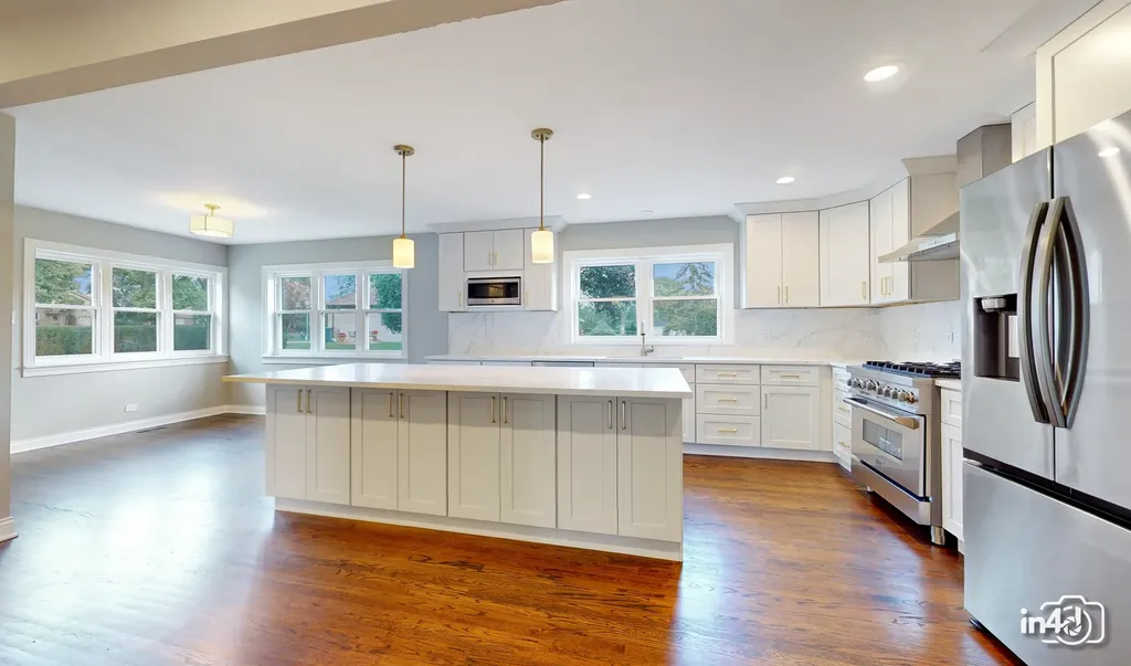124 East Monterey Avenue Schaumburg IL 60193
