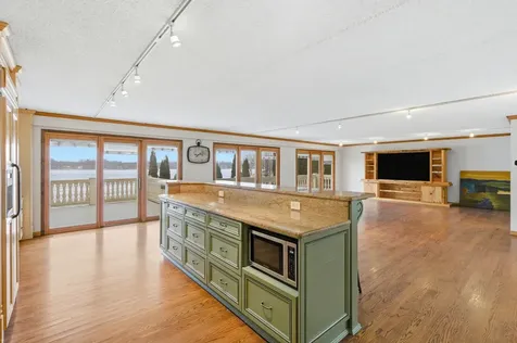25402 West Dering Lane Lake Villa IL 60046