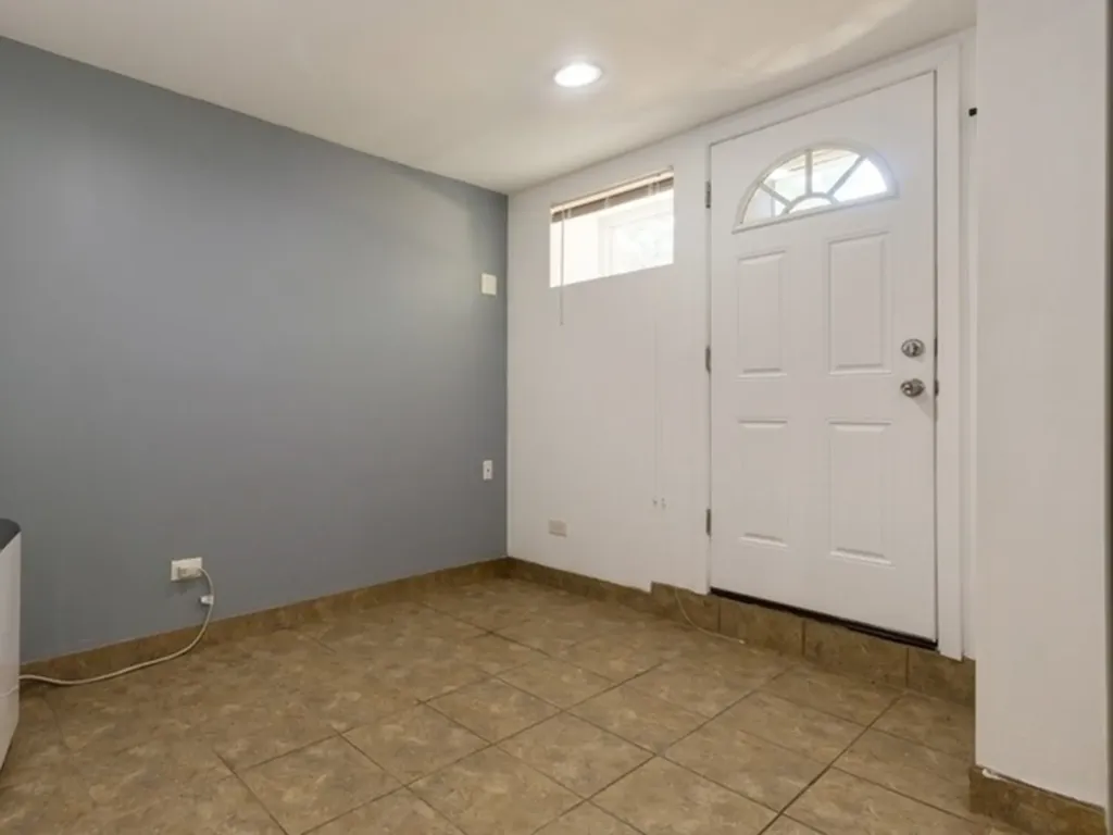 843 North Francisco Avenue Chicago IL 60622