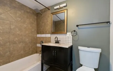 843 North Francisco Avenue Chicago IL 60622