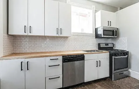 843 North Francisco Avenue Chicago IL 60622