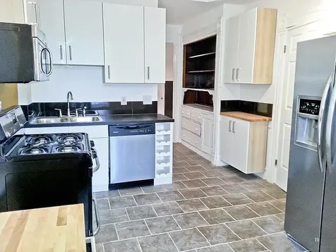 843 North Francisco Avenue Chicago IL 60622