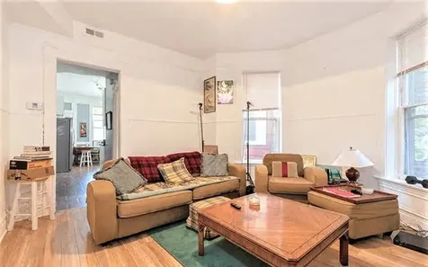 843 North Francisco Avenue Chicago IL 60622