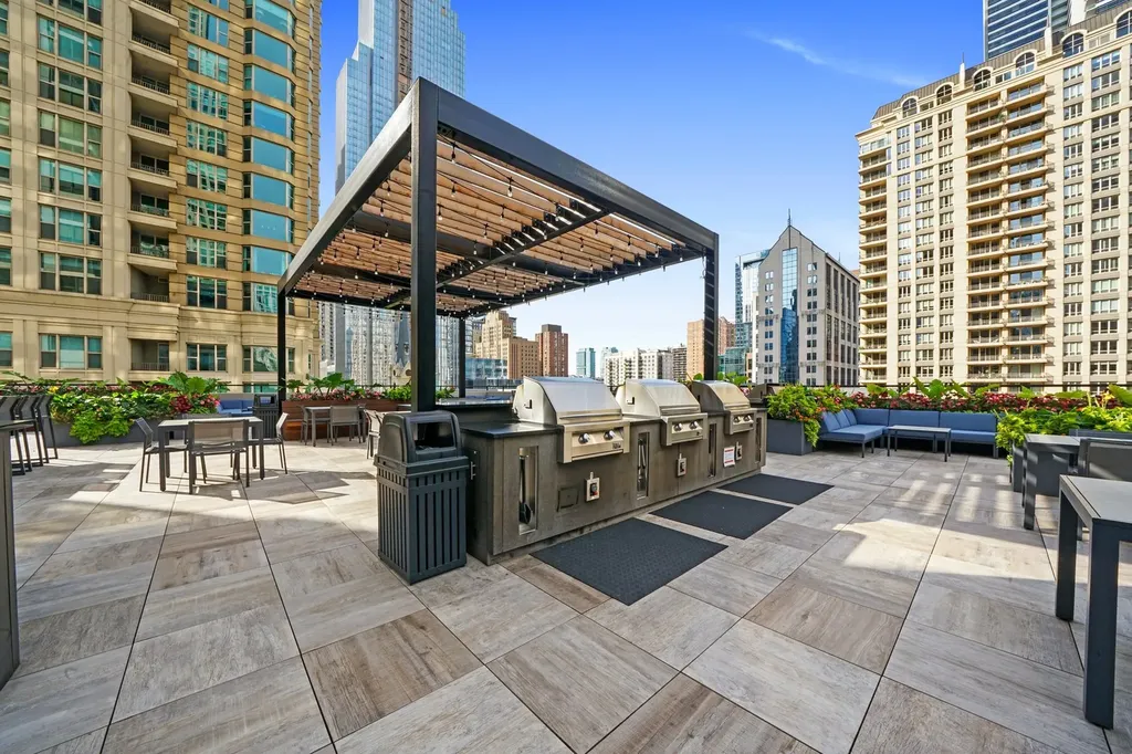 30 East Huron Street Chicago IL 60611