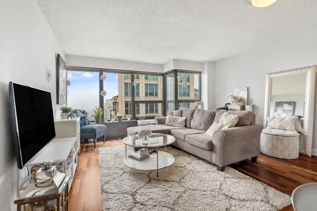 30 East Huron Street Chicago IL 60611