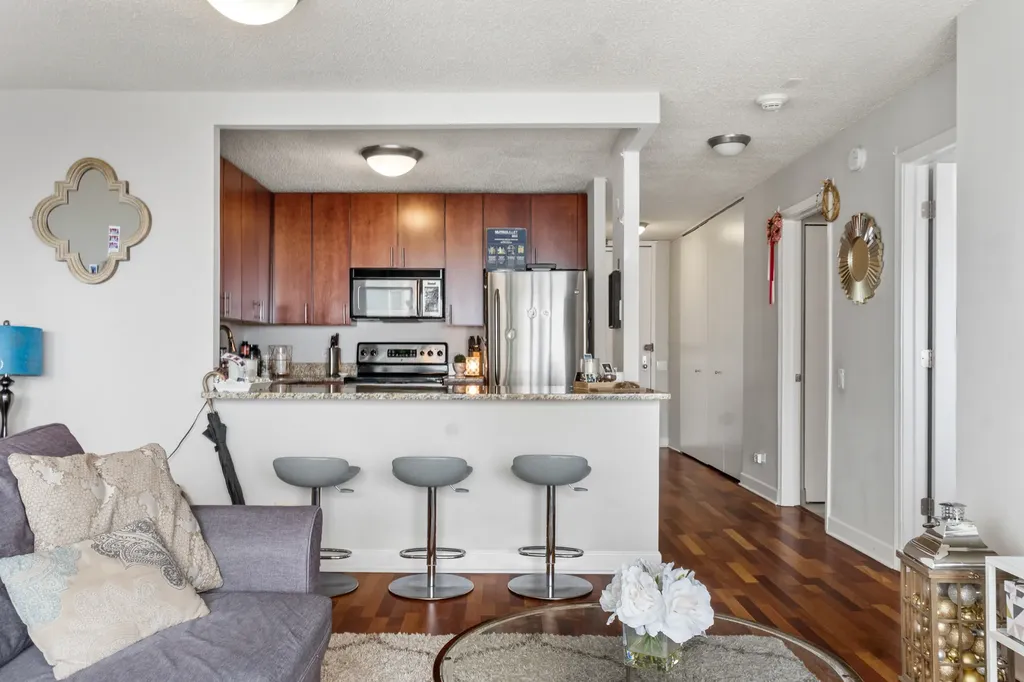 30 East Huron Street Chicago IL 60611