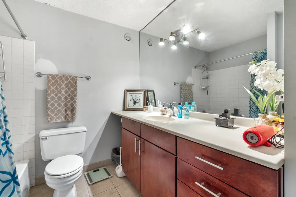 30 East Huron Street Chicago IL 60611