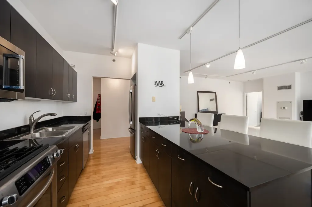 8 East Randolph Street Chicago IL 60601