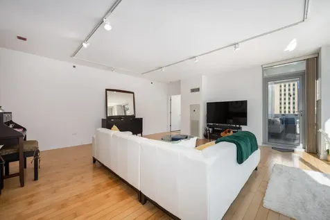 8 East Randolph Street Chicago IL 60601